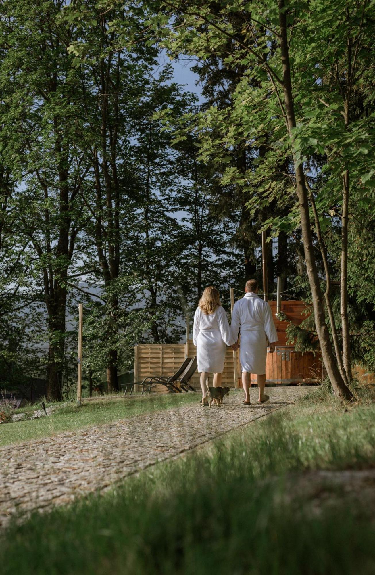 Jelen - Sauna I Jacuzzi Homestay